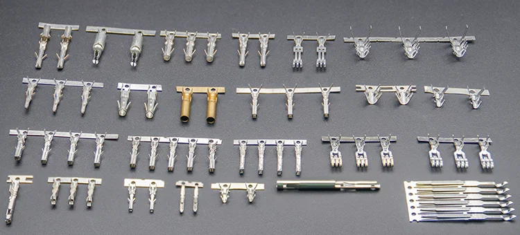 Anslutningsterminal, terminaler, naken knölterminal, elektriska terminalkontakter, stiftterminal, kopparterminals, krimptyp av terminal, kopparrörsklemmar, aluminiumterminalar, cu al terminallås, kopparrörsterminalar C, bilbatteriterminalar, rostfritt rostfritt